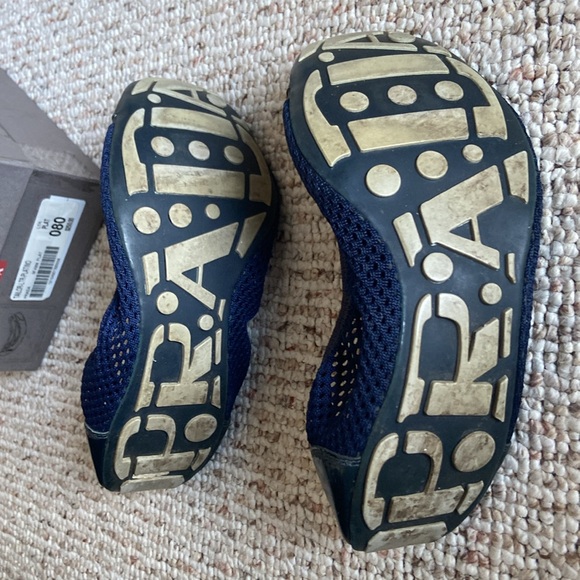 Prada Navy Mesh Ballet Flats size 38 with box - Picture 4 of 8